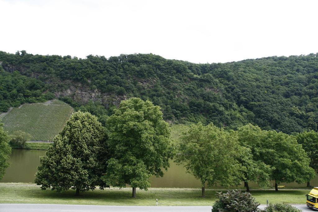 Haus Klosterblick Kröv Esterno foto